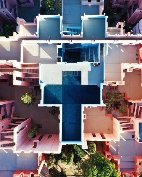 La Muralla Roja By Ricardo Bofill Photos Varmode